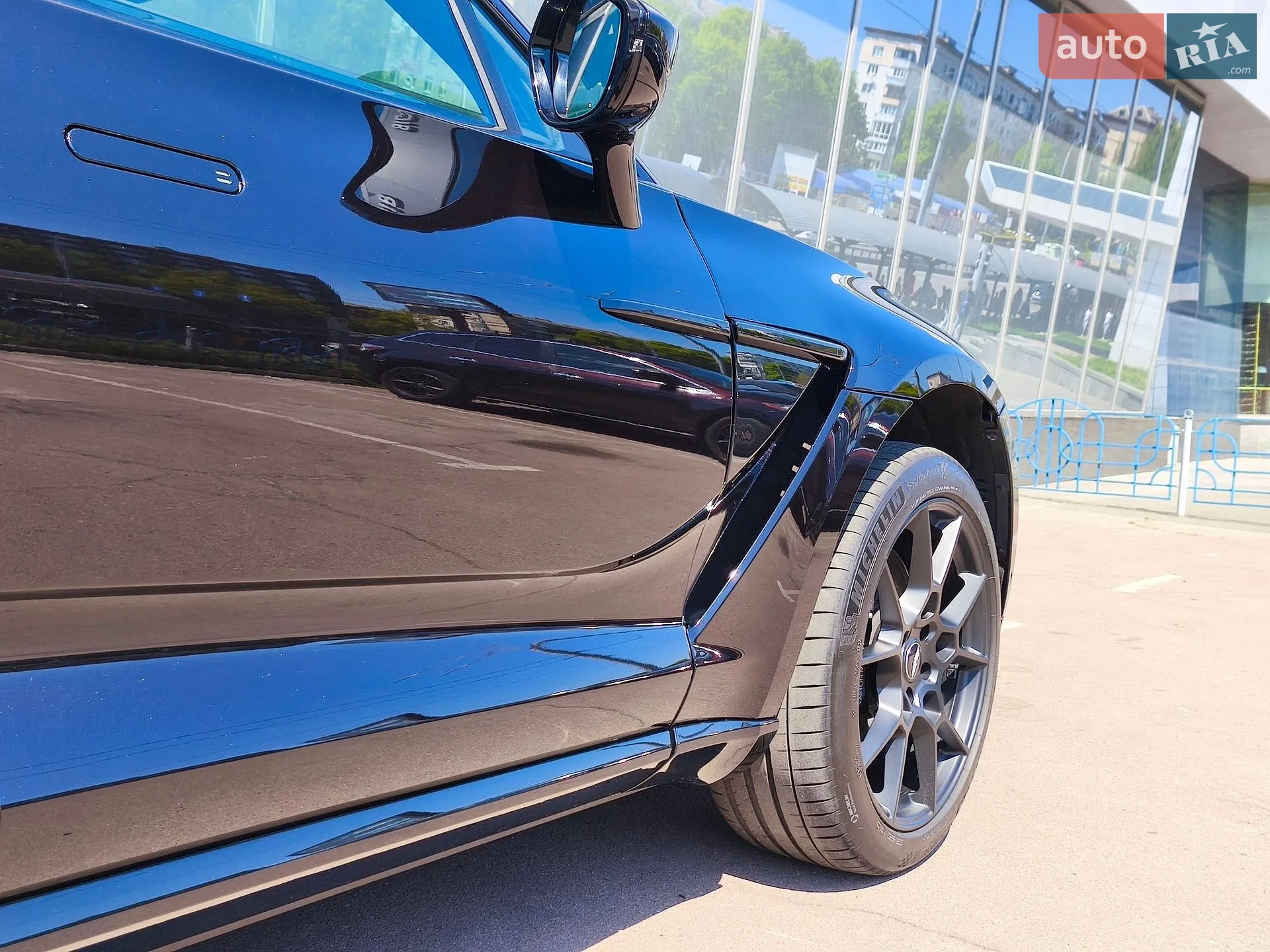 2021 Aston Martin DBX - мініатюра 18