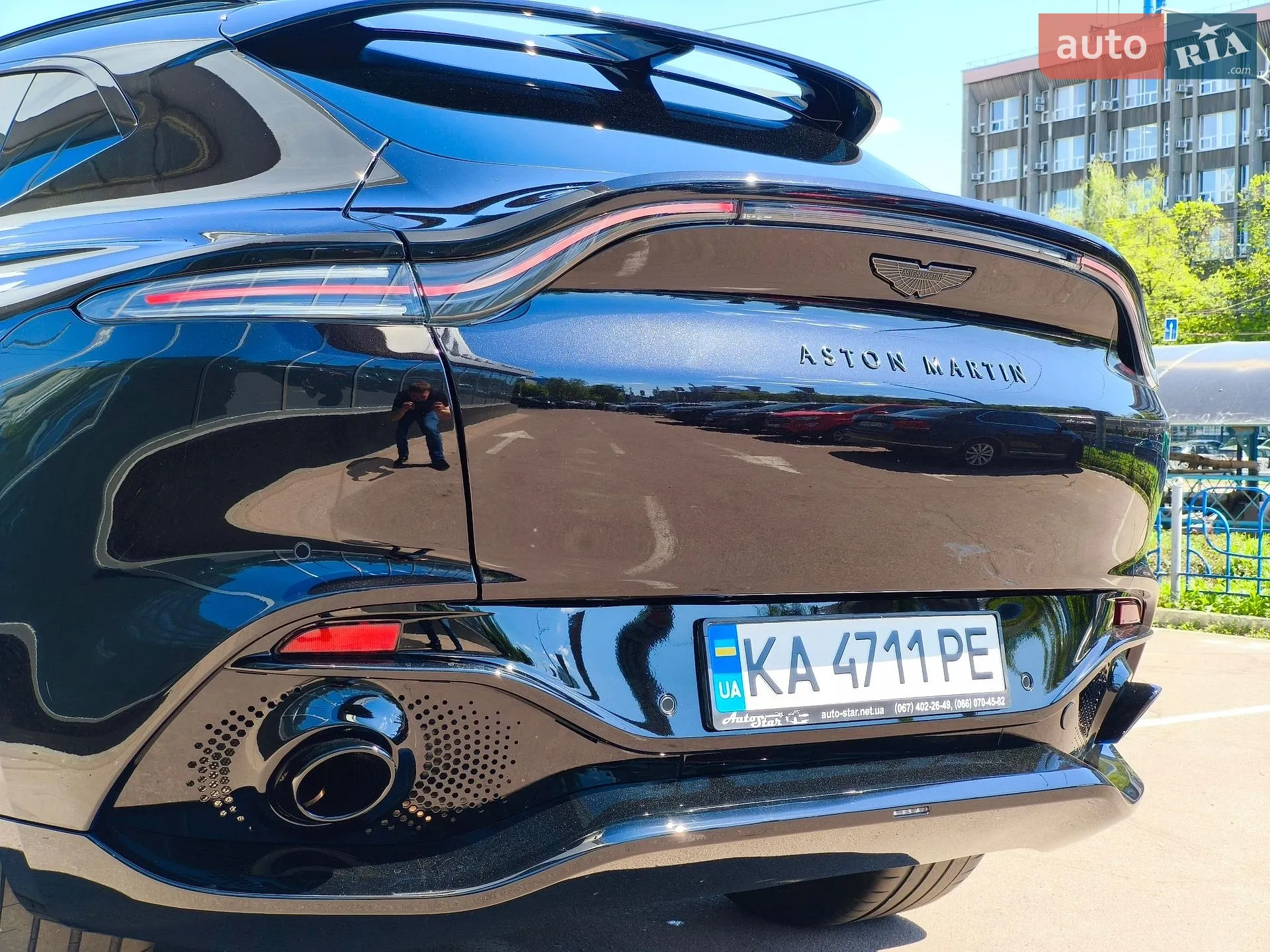 2021 Aston Martin DBX - мініатюра 11