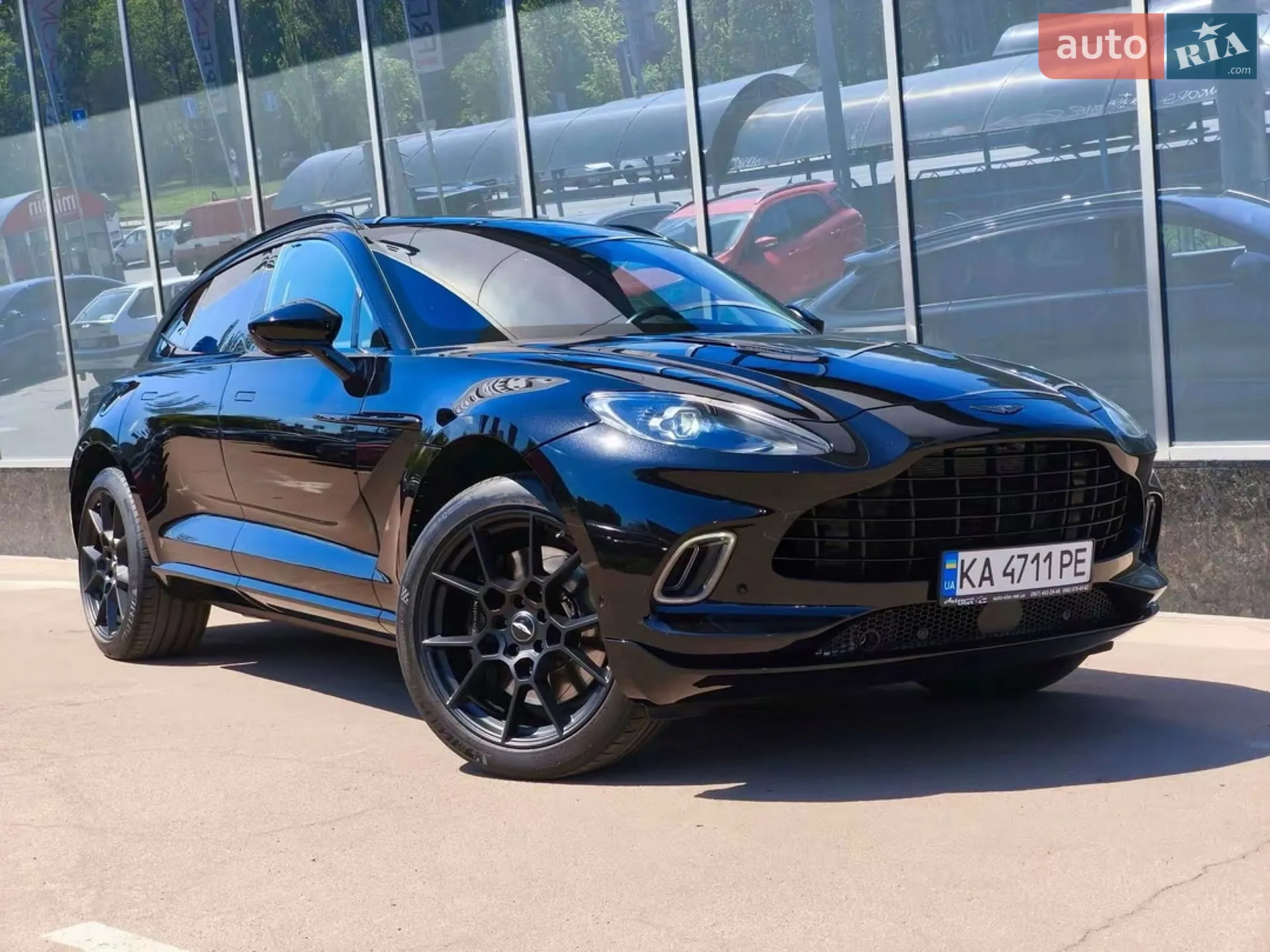 2021 Aston Martin DBX - мініатюра 2