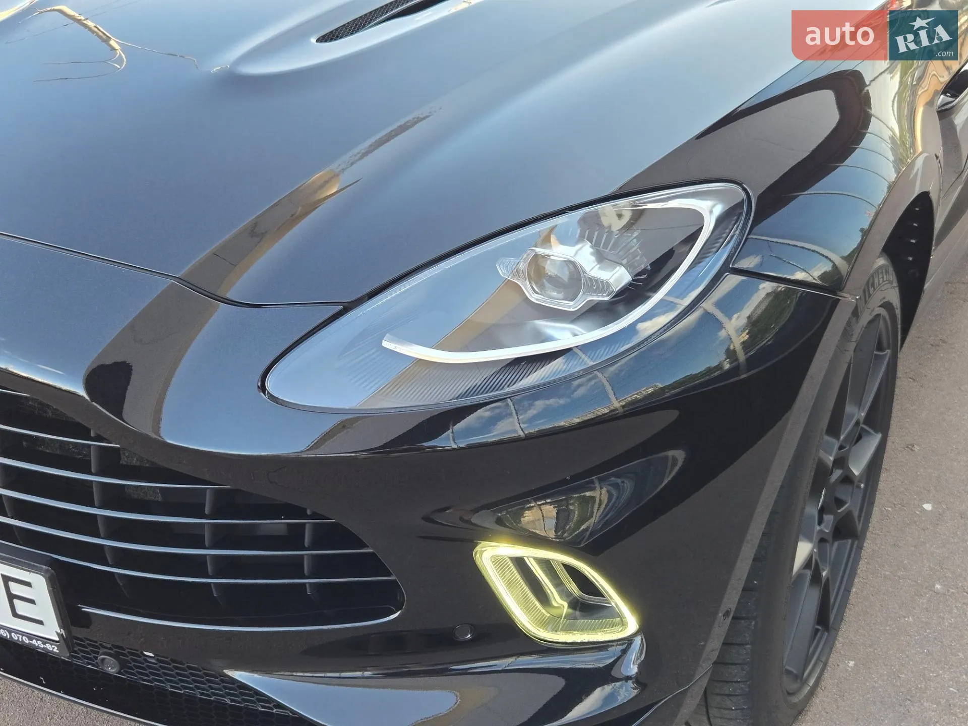 2021 Aston Martin DBX - мініатюра 10