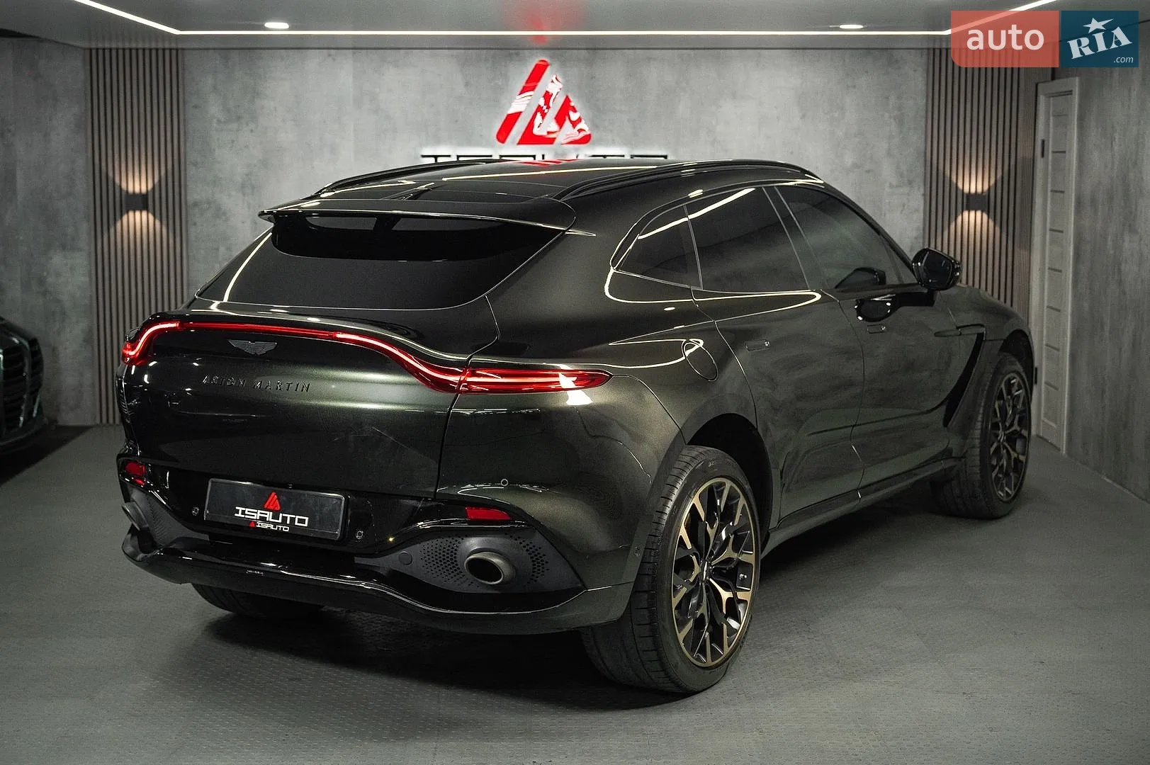 2022 Aston Martin DBX - мініатюра 10