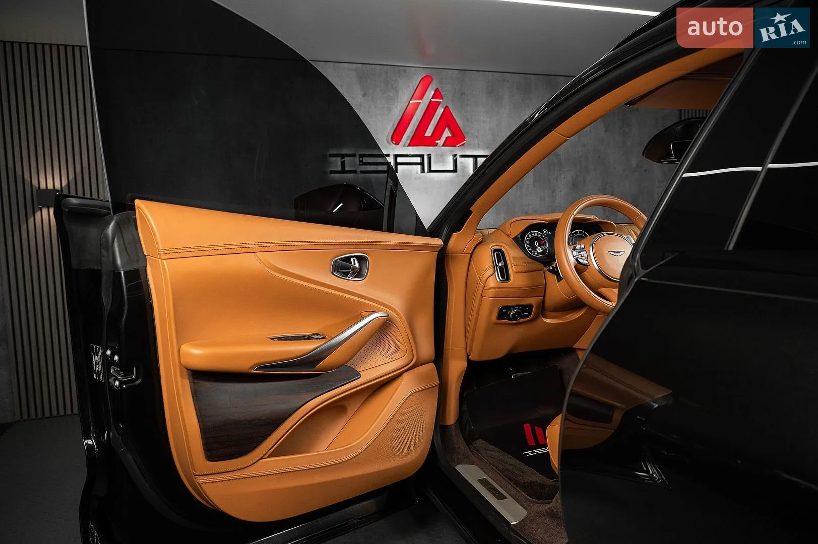 2022 Aston Martin DBX - мініатюра 19