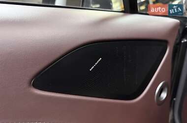 Седан Aston Martin Rapide 2015 в 