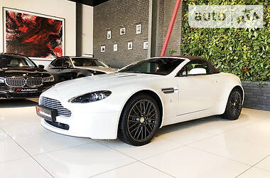 Кабриолет Aston Martin V8 Vantage 2009 в 