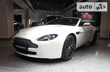 Кабриолет Aston Martin V8 Vantage 2009 в 