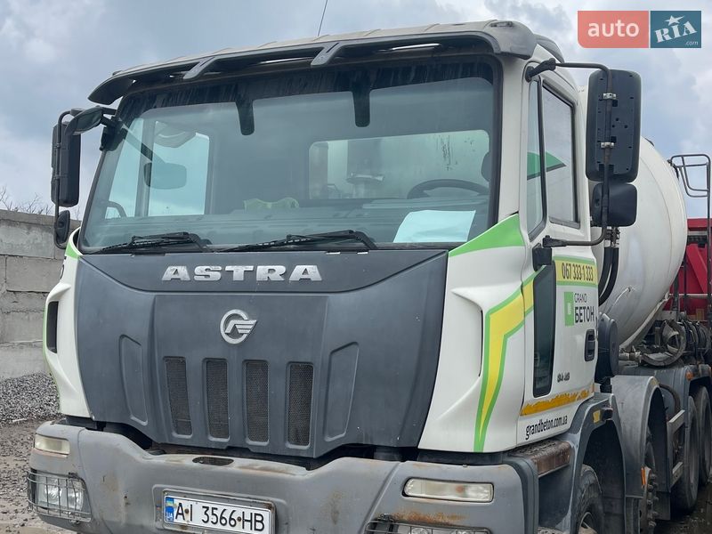 Самоскид Astra HD8 series 2010 в Києві