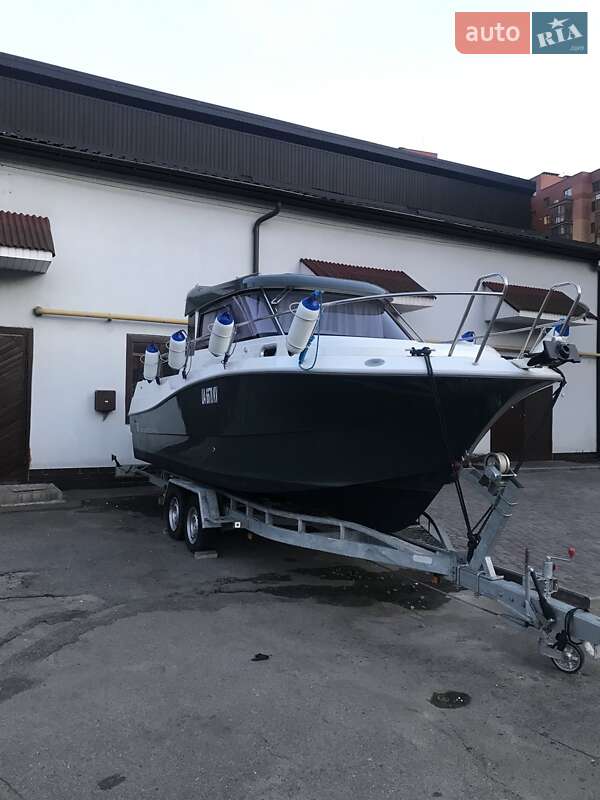 Моторная яхта Atlantic Marine Adventure 780 2018 в Виннице