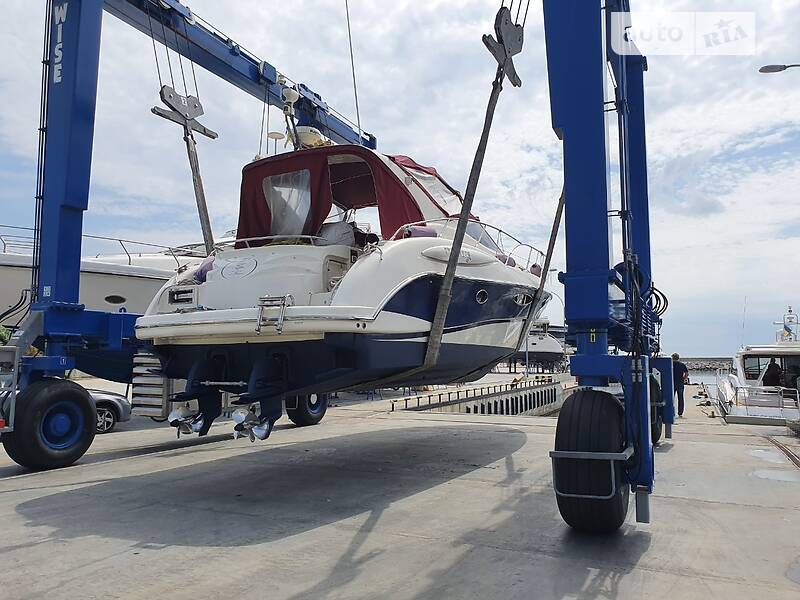 Моторная яхта Atlantis 42 2006 в Одессе