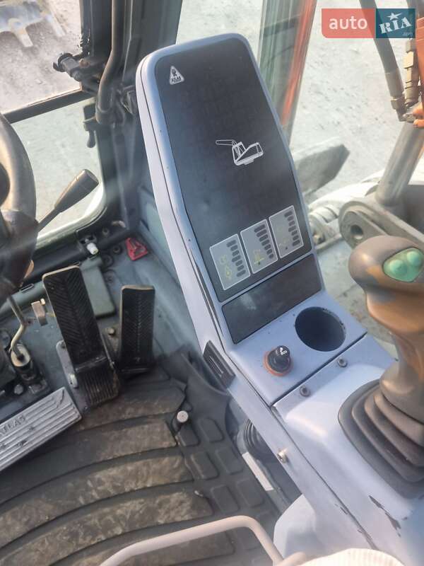 Экскаватор погрузчик Atlas 1404 2002 в Черновцах