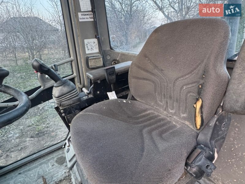 Фронтальный погрузчик Atlas 65 2006 в Черновцах