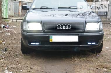 Седан Audi 100 1991 в Луганске