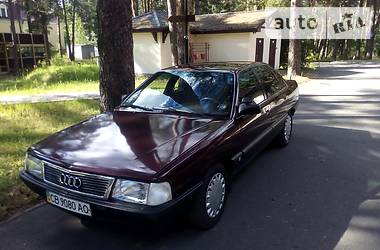 Седан Audi 100 1989 в Чернигове