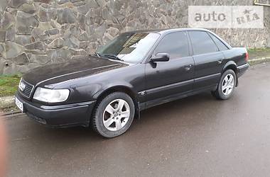 Седан Audi 100 1993 в Чернівцях