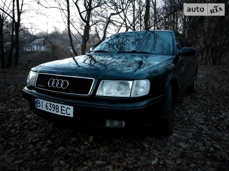 Седан Audi 100 1993 в Лубнах