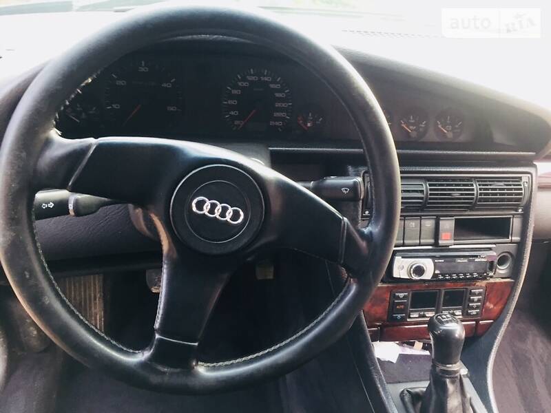 Седан Audi 100 1993 в Ужгороді