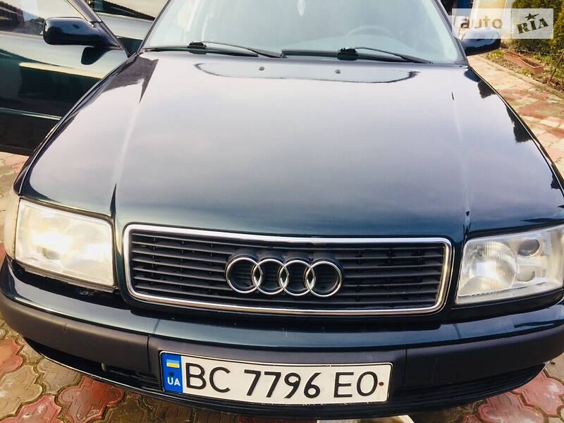 Седан Audi 100 1993 в Ужгороде