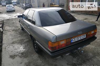 Седан Audi 100 1990 в 