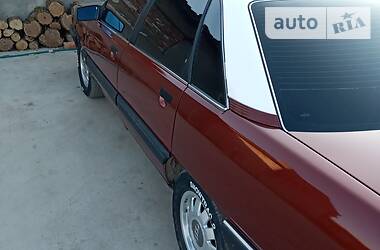 Седан Audi 100 1990 в 