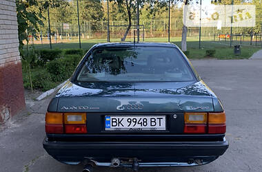 Седан Audi 100 1989 в Луцке