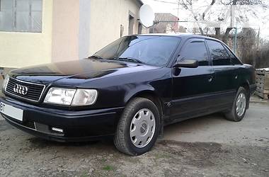 Седан Audi 100 1991 в Херсоне