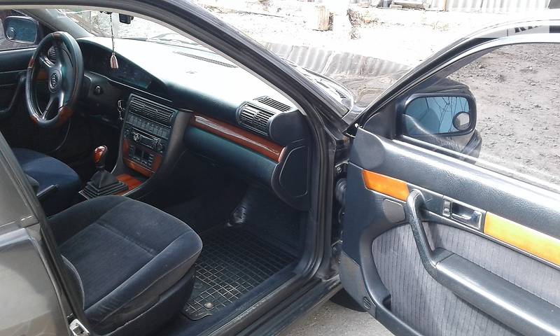 Седан Audi 100 1991 в Херсоне