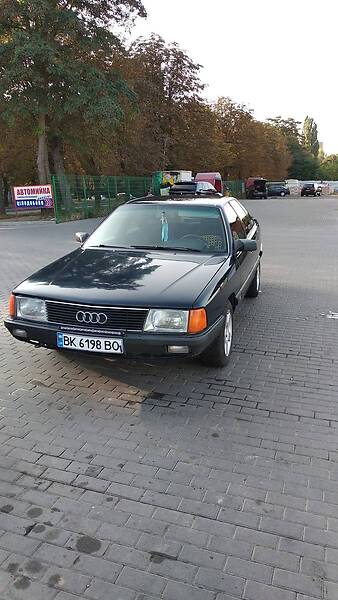 Седан Audi 100 1989 в Рівному