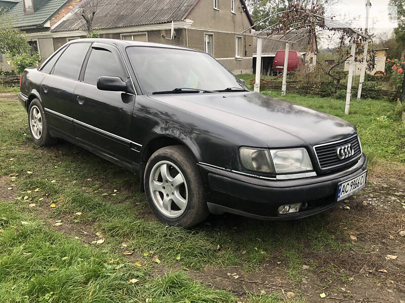 Седан Audi 100 1993 в 