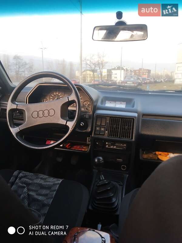 Седан Audi 100 1986 в Киеве