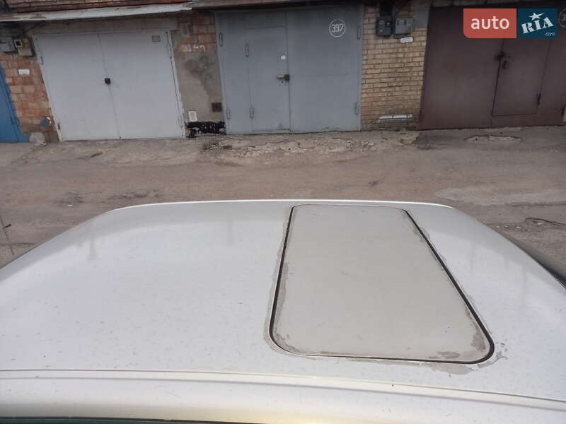 Седан Audi 100 1986 в Киеве