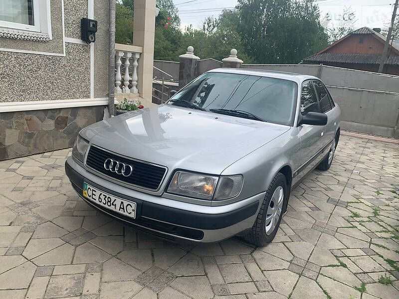 Седан Audi 100 1991 в Чернівцях