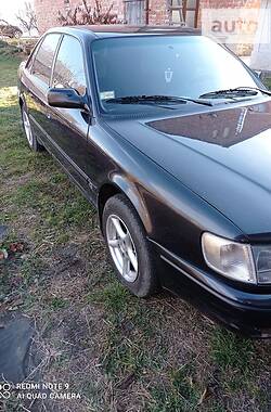 Седан Audi 100 1991 в Кельменцах