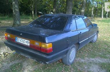 Седан Audi 100 1986 в 