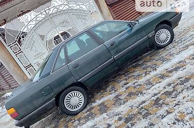 Седан Audi 100 1990 в Черновцах