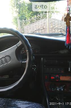 Седан Audi 100 1992 в 
