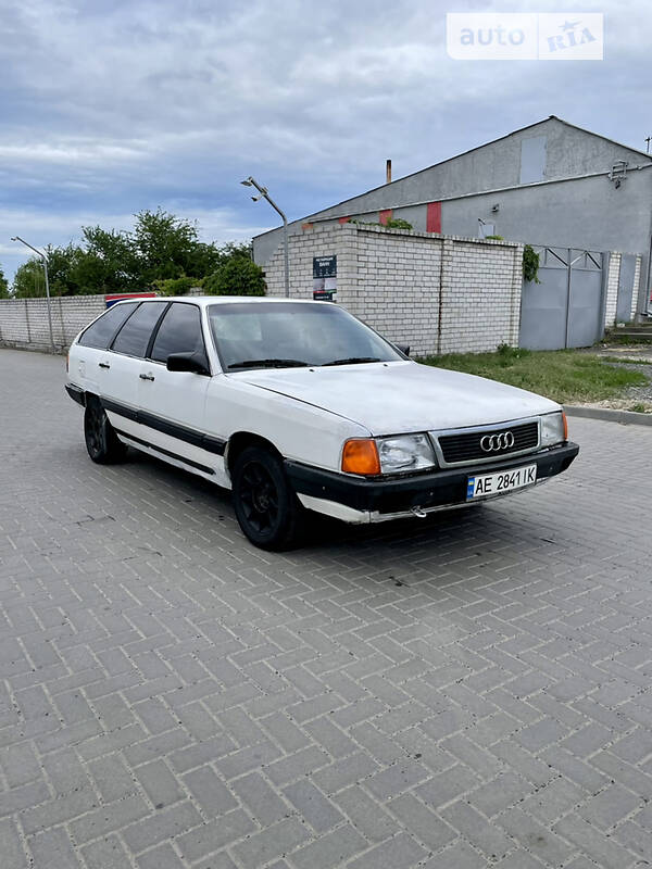Универсал Audi 100 1989 в Смеле