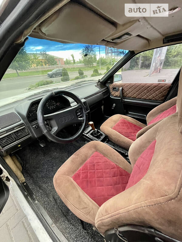Универсал Audi 100 1989 в Смеле