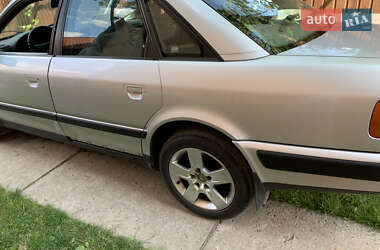 Седан Audi 100 1992 в Сваляві