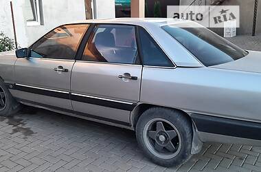 Седан Audi 100 1987 в Кам'янець-Подільському
