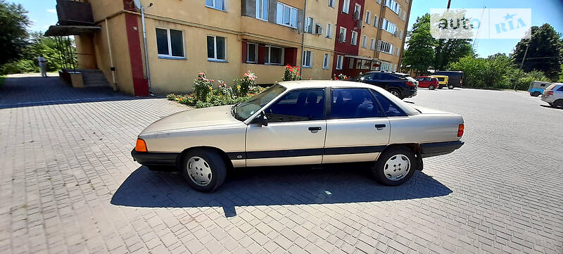 Седан Audi 100 1988 в Шумске фото 5 Седан Audi 100 1988 в Шумске
