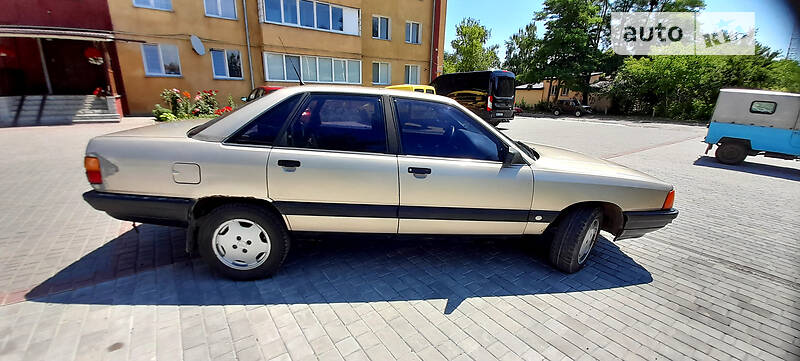 Седан Audi 100 1988 в Шумске фото 18 Седан Audi 100 1988 в Шумске