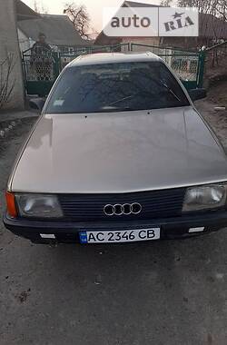 Седан Audi 100 1989 в Луцьку