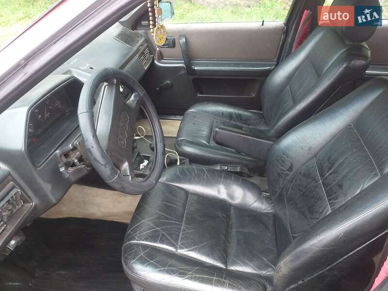 Седан Audi 100 1986 в Шостці