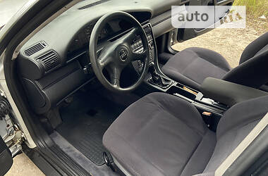 Седан Audi 100 1991 в 
