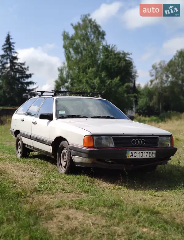 Audi 100