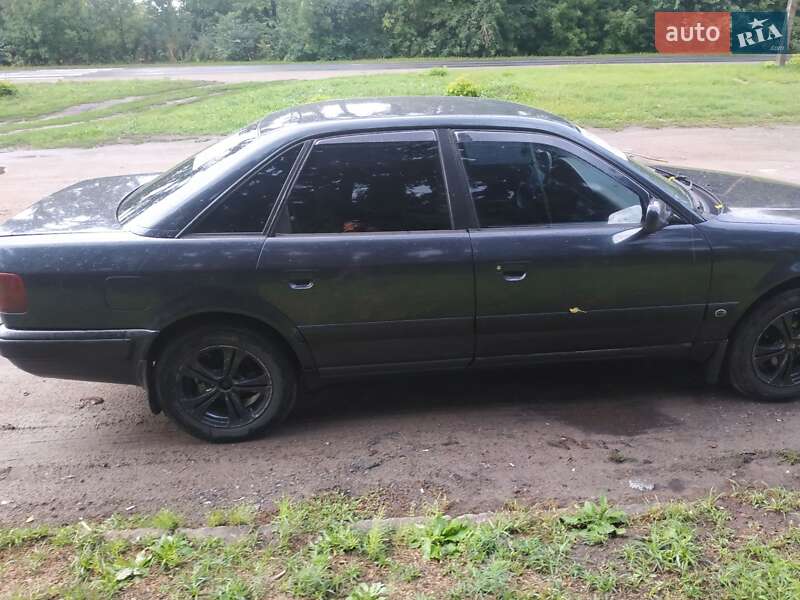 Седан Audi 100 1992 в Василькові