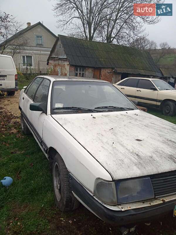 Седан Audi 100 1982 в Тернополе