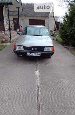 Седан Audi 100 1990 в Володимир-Волинському