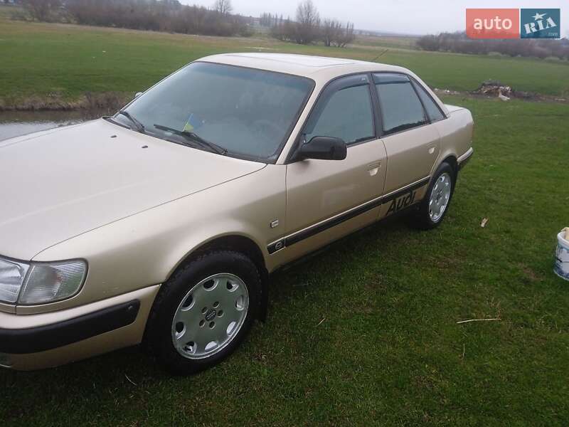 Audi 100 1992
