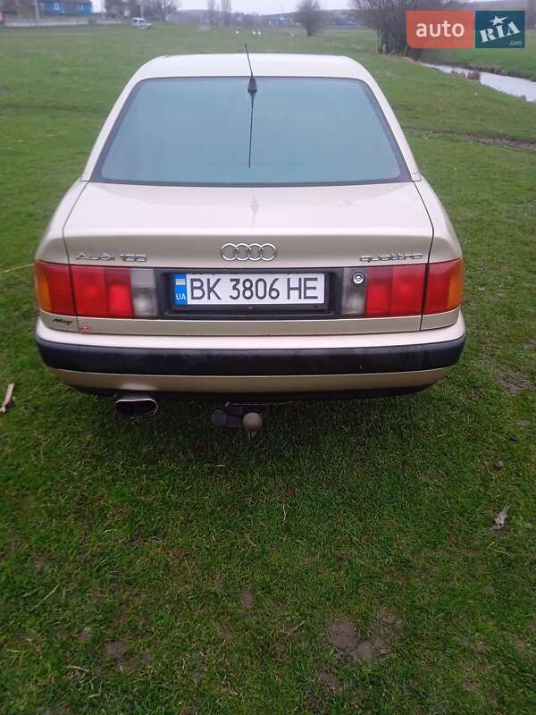 Седан Audi 100 1992 в Рівному