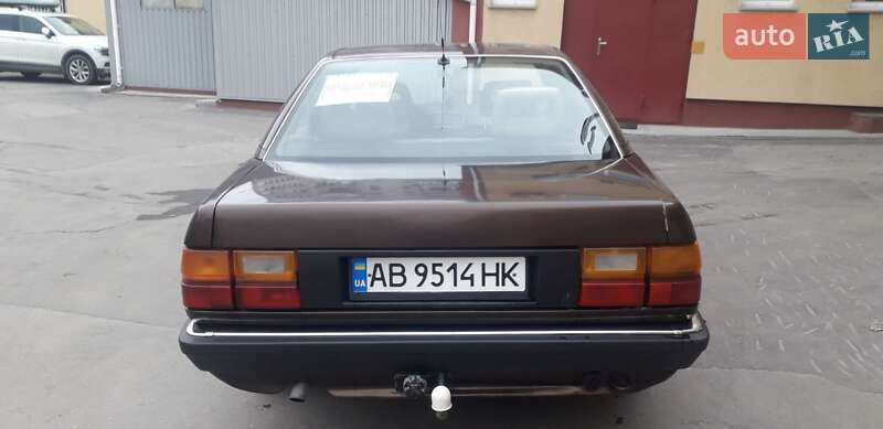 Седан Audi 100 1986 в Хмельнике
